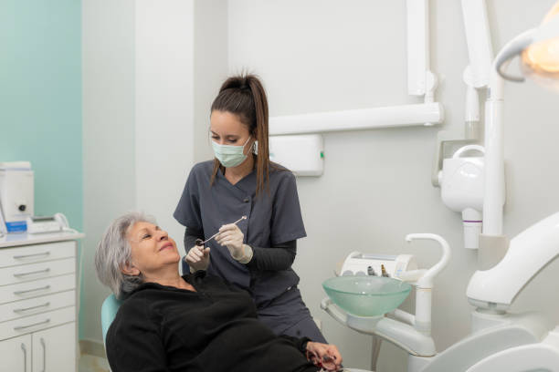 Best Cracked Tooth Emergency Dentist  in Deep River Center, CT
